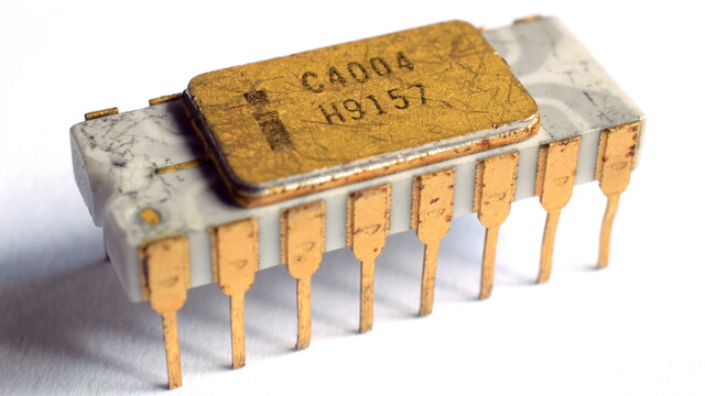 Sejarah Penemuan Mikroprosesor Intel yang Mengubah Dunia