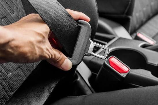 Seat Belt Mobil, Apa Fungsinya dan Mengapa Penumpang Wajib Memakainya?