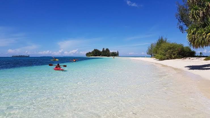 Wisata Pulau Dodola di Maluku Utara, Pesona Pasir Putih yang Menghubungkan Dua Pulau